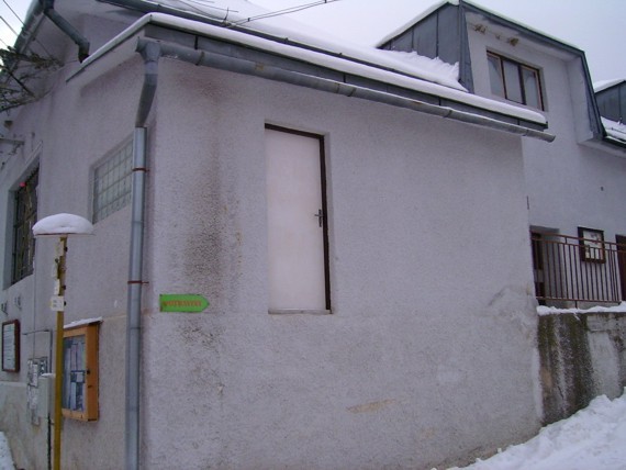 Dveče nikam